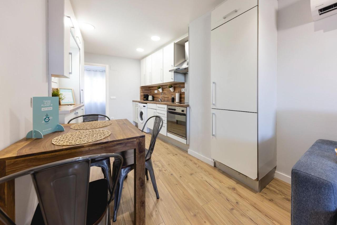 Ferienwohnung Bravissimo Eiximenis, With Beautiful Terrace And Views Gerona Exterior foto